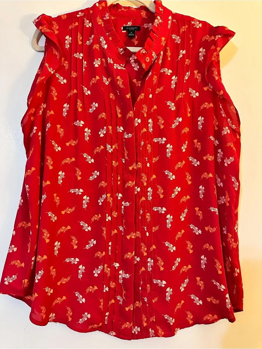 Ann Taylor Factory Floral Pleated Blouse in Red & White XL